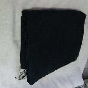 Large and final length of black fabric in a blend of velvet, acrylic and spandex